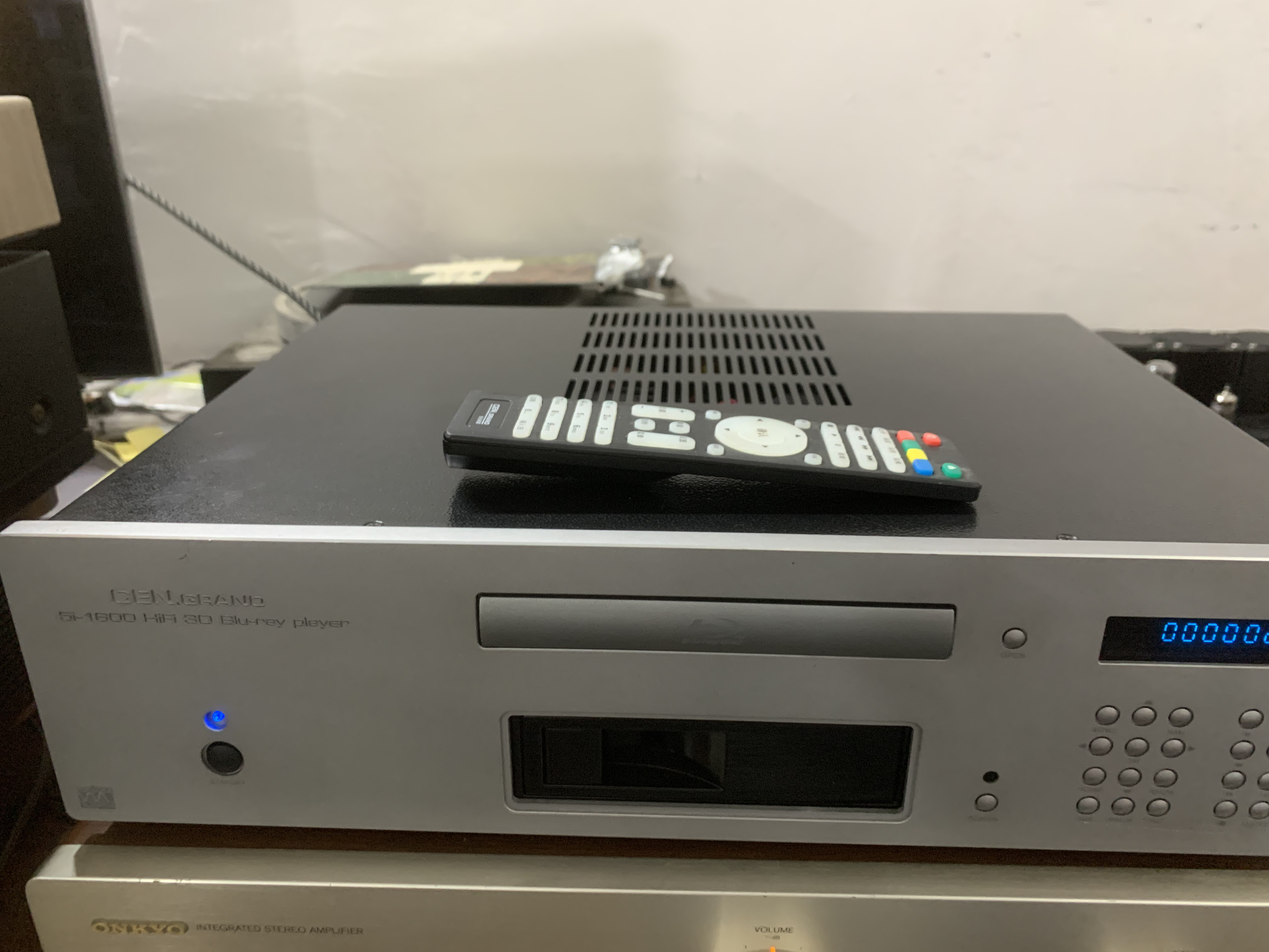 8新  二手5I-1600蓝光CD播放器，进仓需要推一下，不包邮