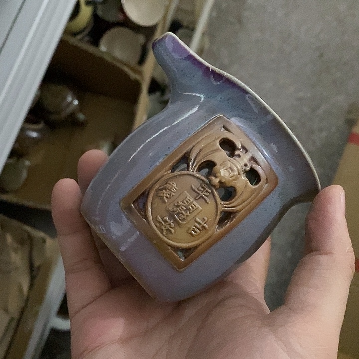 陶瓷艺术品及陶瓷壶