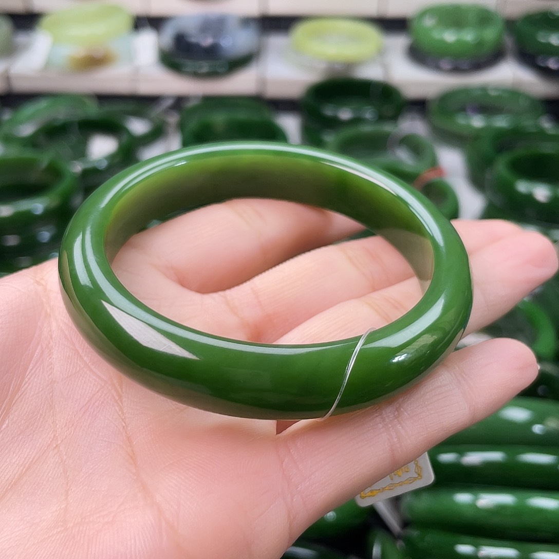 和田玉（碧玉）手镯未镶嵌