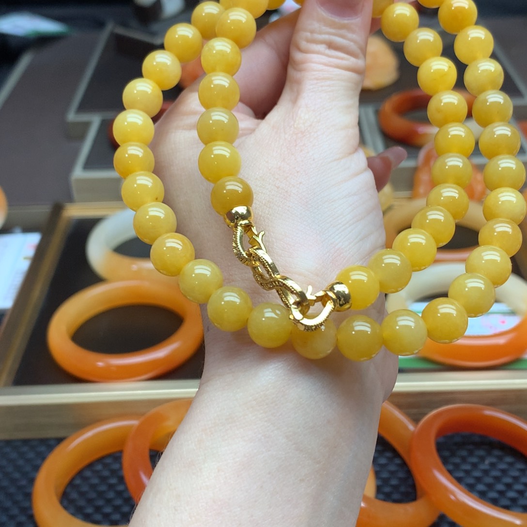 石英质玉（黄龙玉）项链未镶嵌