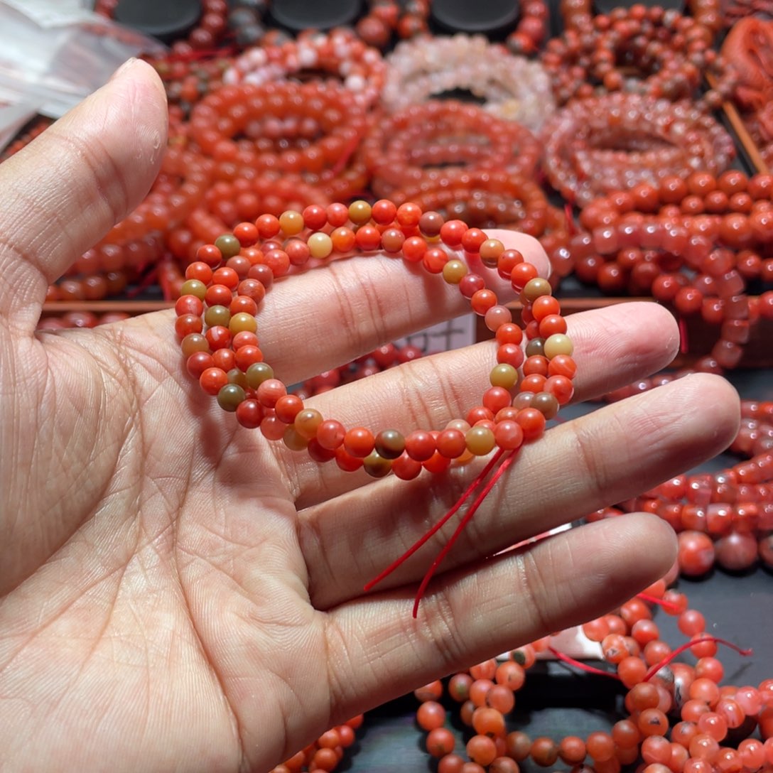 南红玛瑙手链未镶嵌