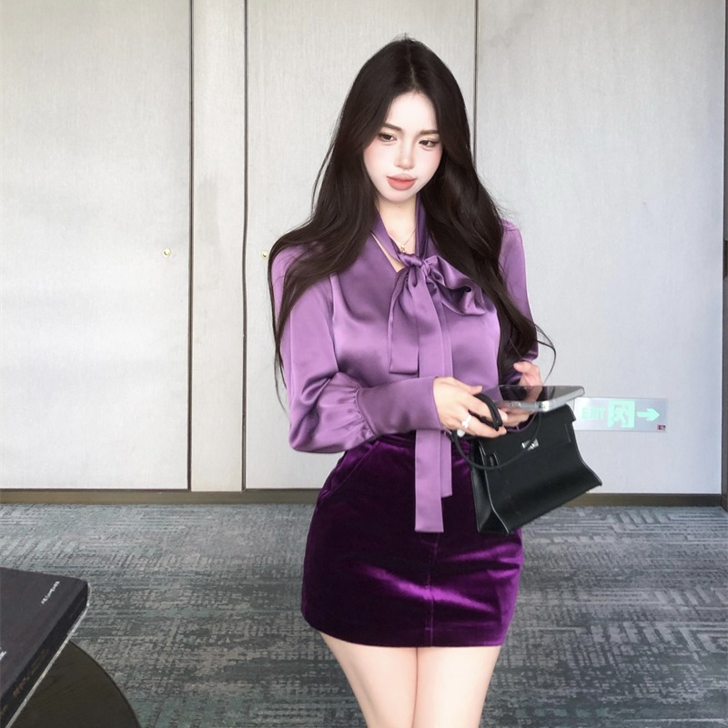 法式千金风套装女秋冬纯欲风v领飘带缎面衬衫丝绒半身包臀短裙子