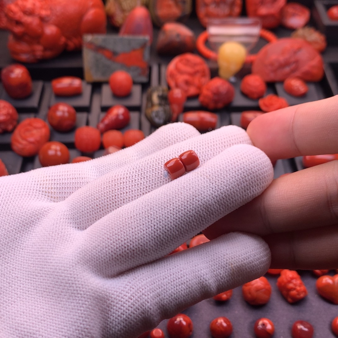 南红玛瑙未镶嵌川料原矿满色满肉直切对珠7mm