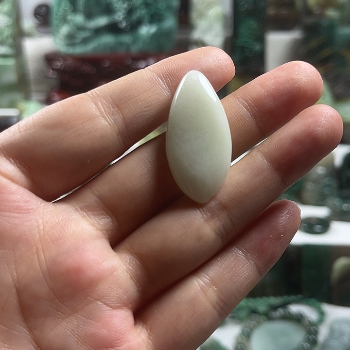 未镶嵌独山玉吊坠