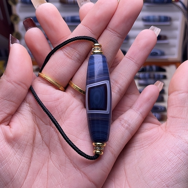 宁***a玛瑙/玉髓未镶嵌颈饰