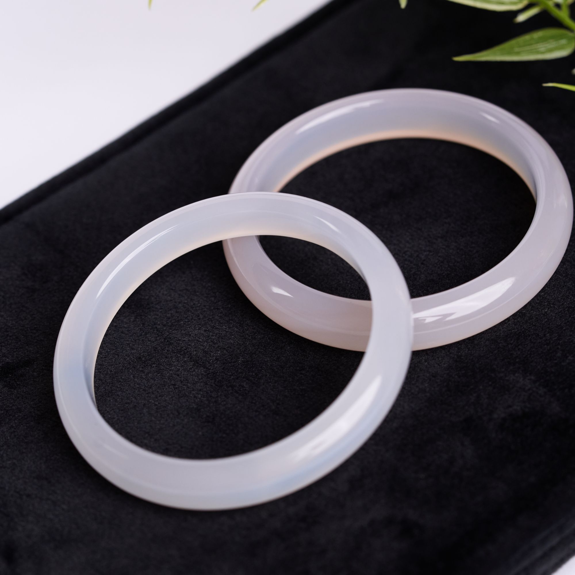 L【玉氏珠宝】白月光玛瑙手镯 多样性发一 CAN3610016