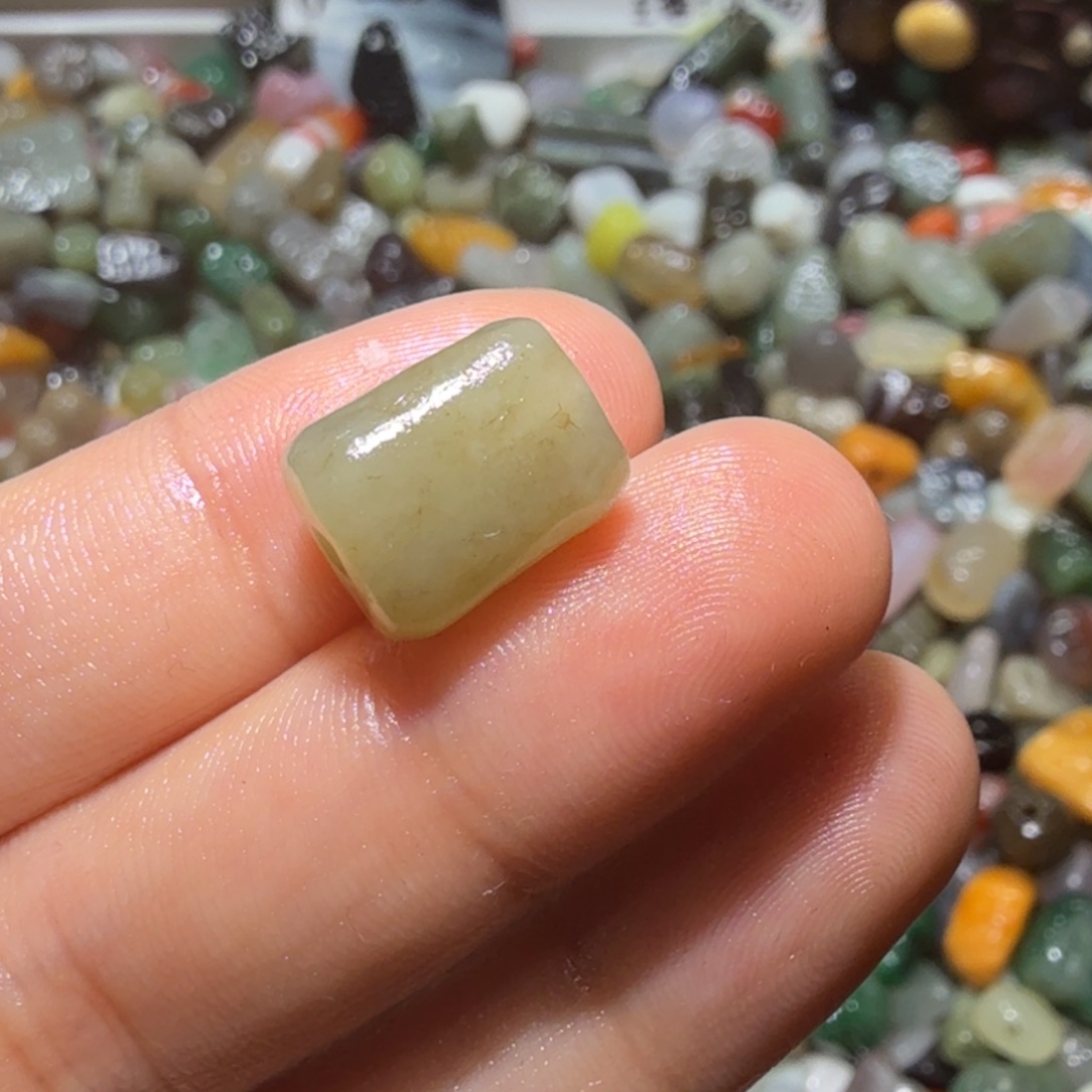 和田玉未镶嵌珠宝半成品