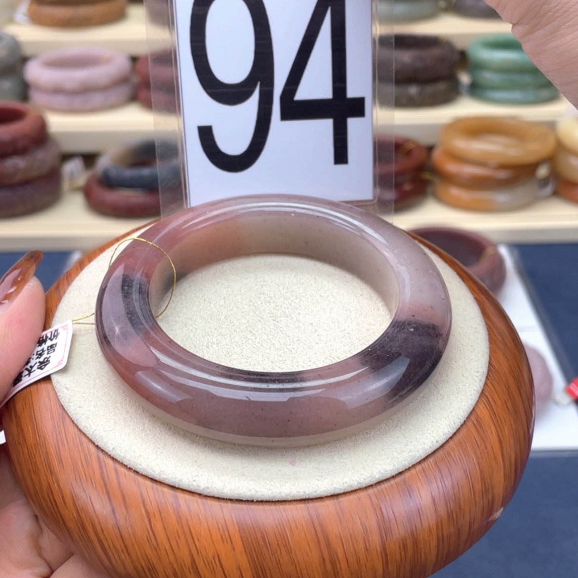 【闪购商品】石英质玉手镯未镶嵌