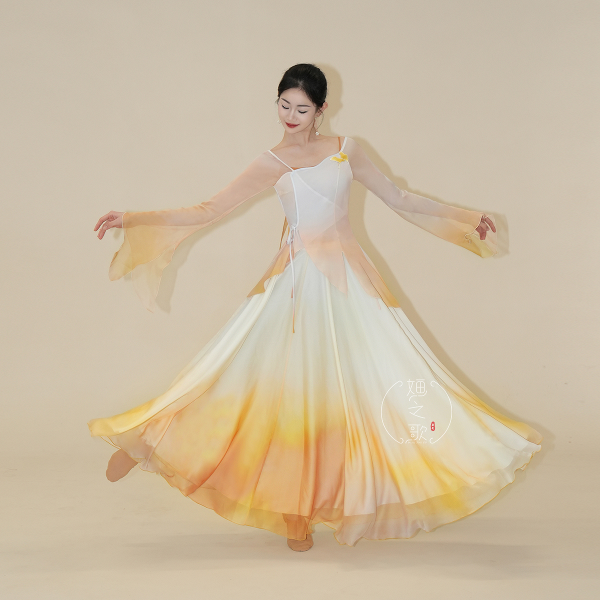 万叶吟秋套装婳之歌韩婳飘逸汉唐印花暖黄色仙气古风摆裙古典舞服