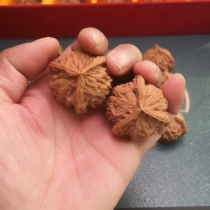 小***仔文玩核桃吊坠一图一物