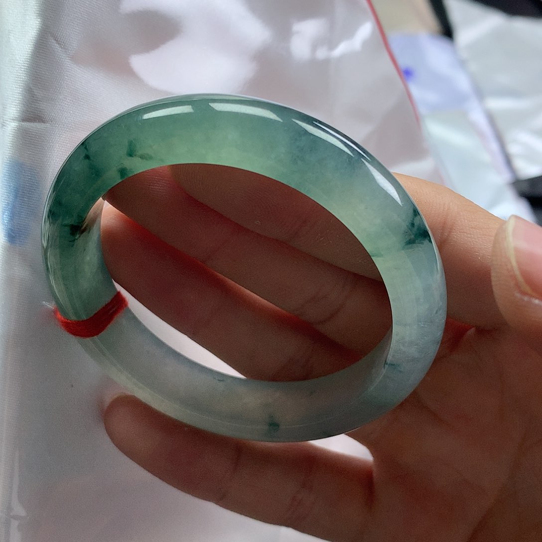 未镶嵌手镯翡翠翡翠