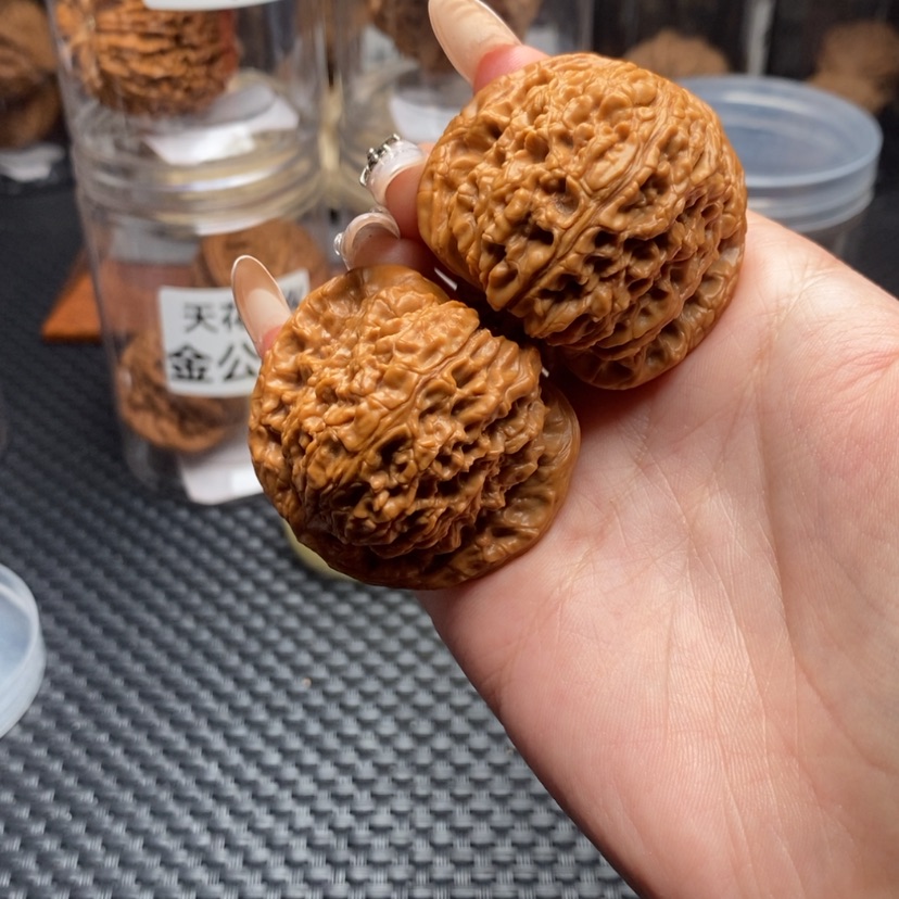 【闪购商品】文玩核桃吊坠清****家南疆