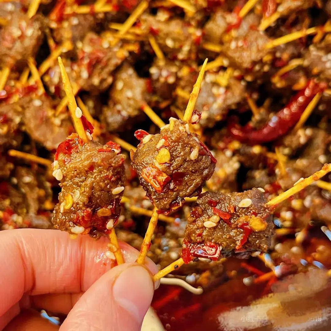 【冷供优品】鑫瀚八嫂食品冷水江特产牙签牛肉零食新鲜现做手工麻辣