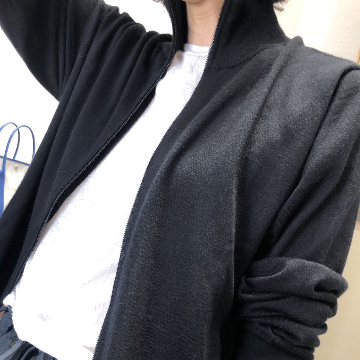 依柏杉新款两色老钱风开衫