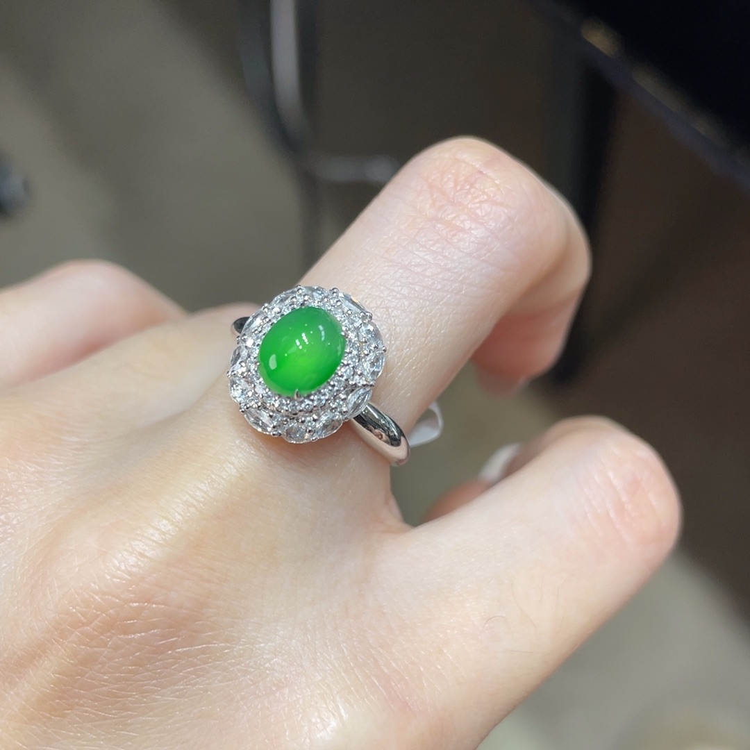 翡翠颈饰18K金镶嵌天然缅甸翡翠a货