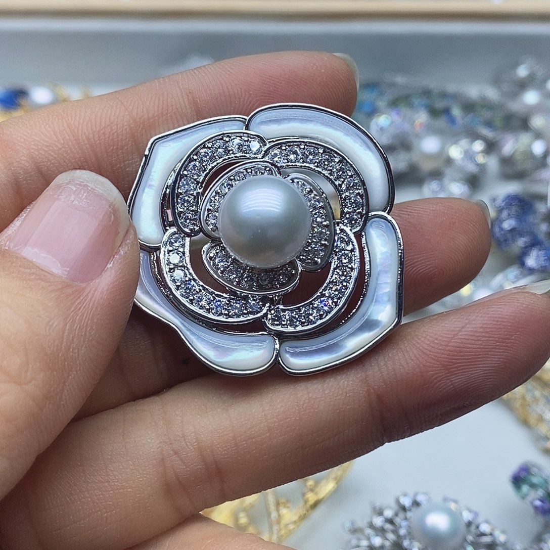 *****未镶嵌淡水珍珠胸针