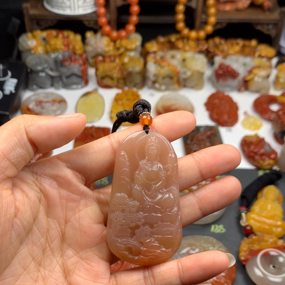 石英质玉（黄龙玉）挂件未镶嵌