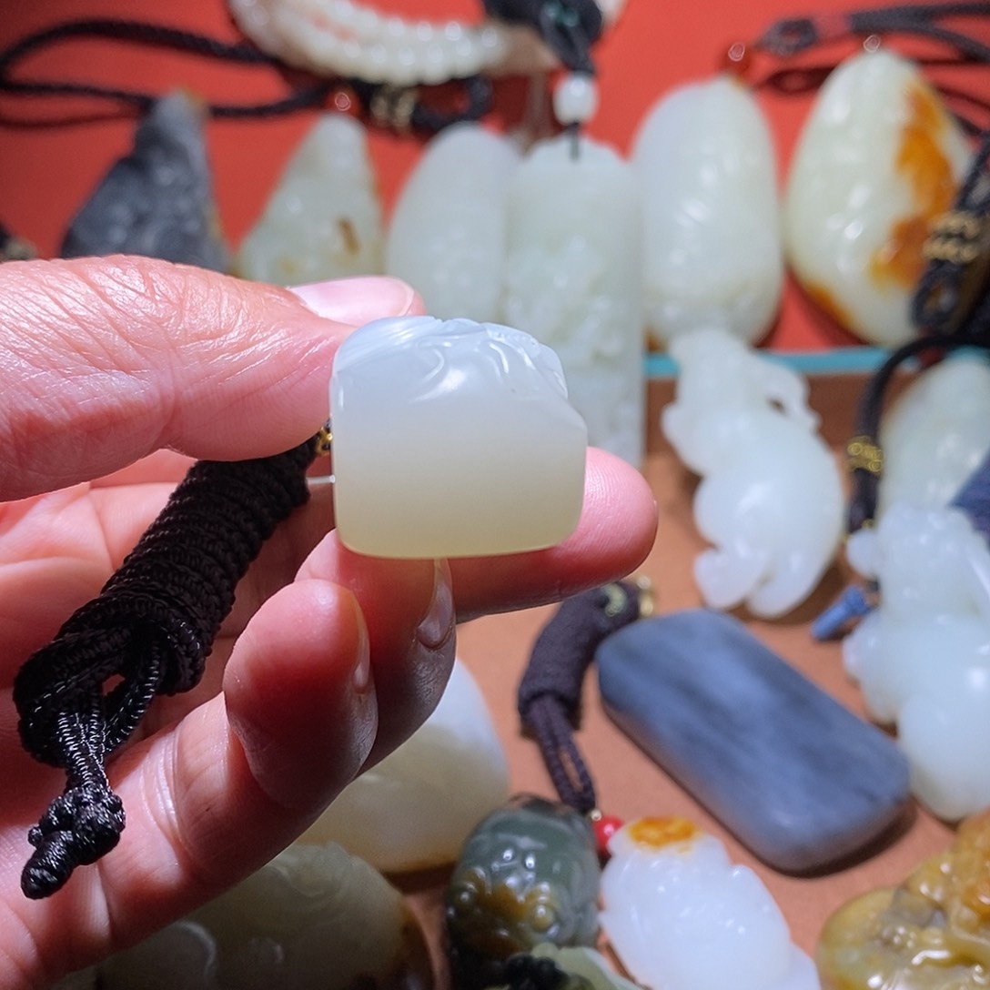 未镶嵌和田玉挂件冯*生