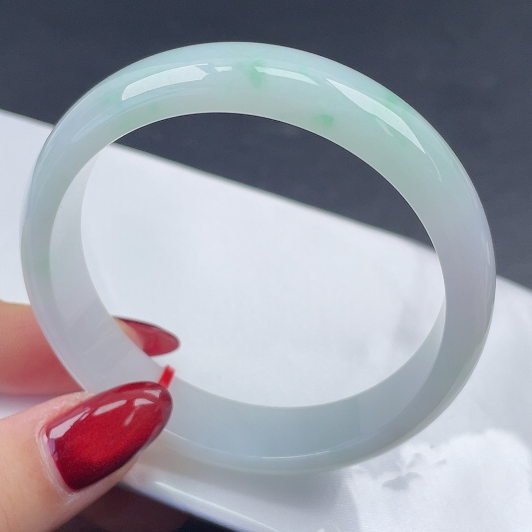 翡翠未镶嵌手镯55圈口