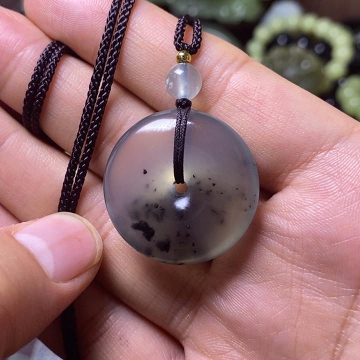 岫玉岫玉颈饰未镶嵌