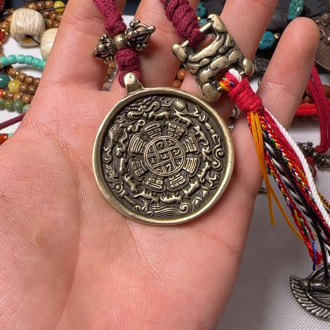 东***人啊啊啊啊啊啊啊啊配饰