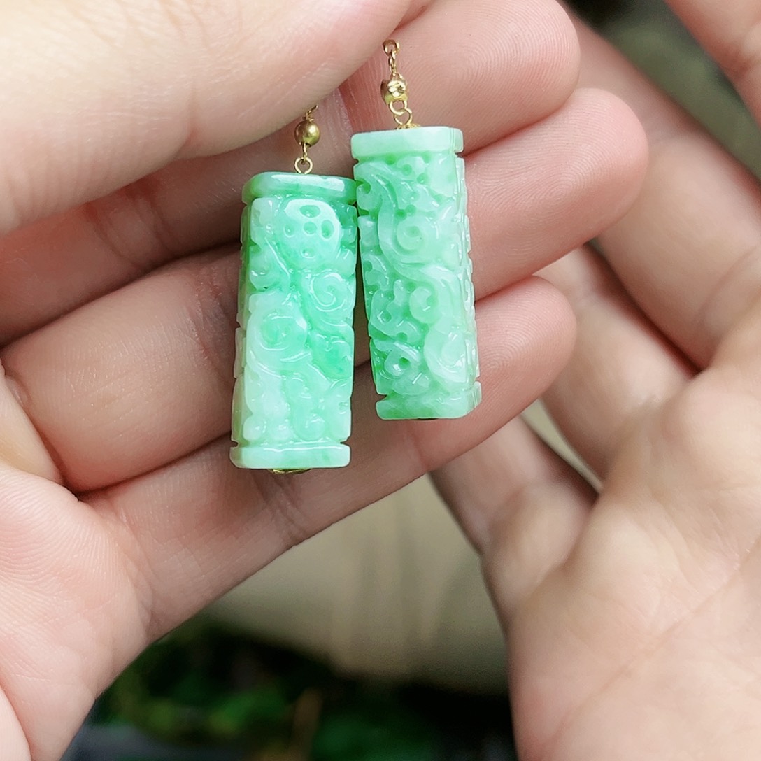 翡翠颈饰18K金镶嵌耳饰