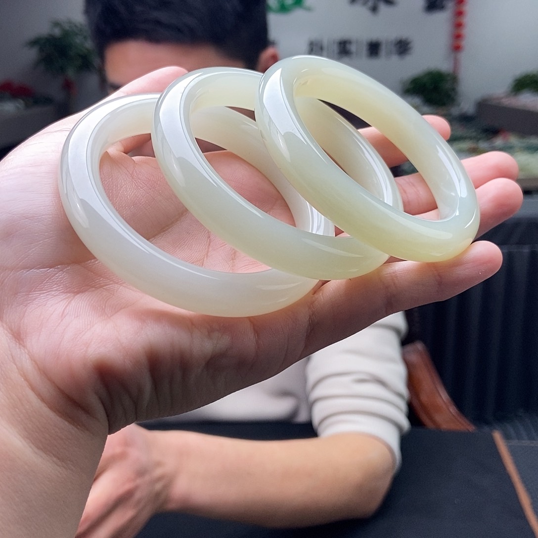 和田玉60-62颜色多样性发拍一发一未镶嵌