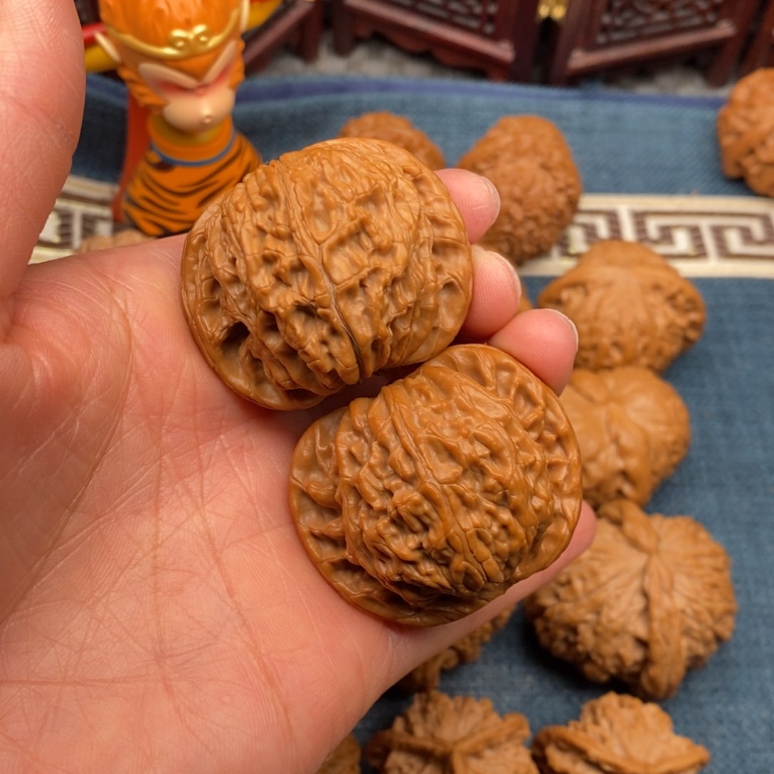 文玩核桃把件42山地同树正磨