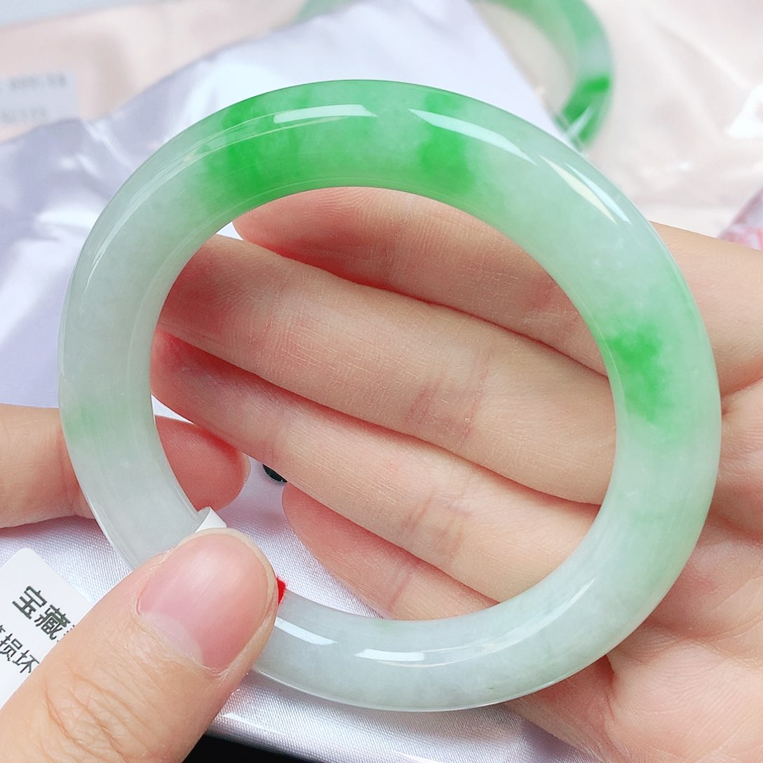 未镶嵌手镯翡翠抖音165