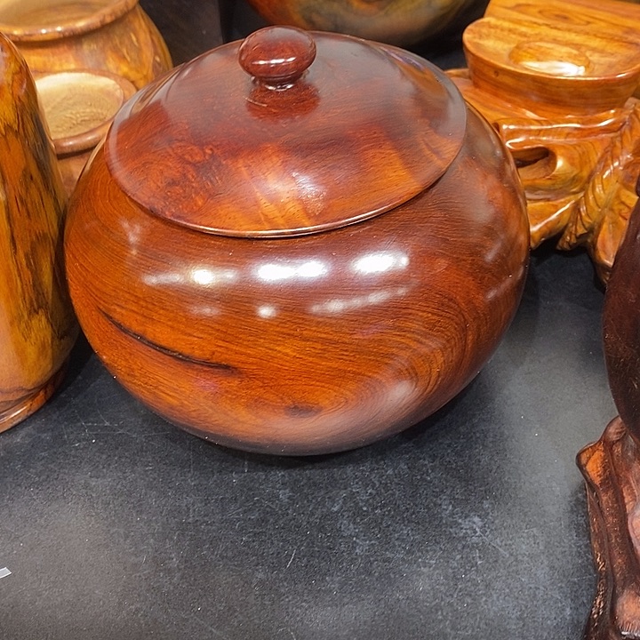 随***缘茶叶罐一个漂亮的