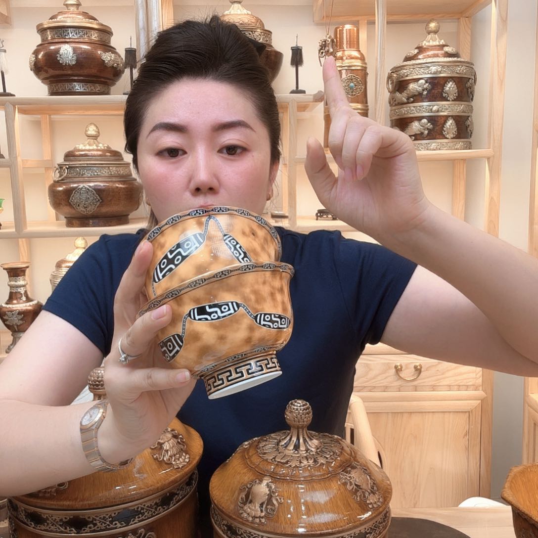 骨瓷12.5厘米，天珠宽一对的价格