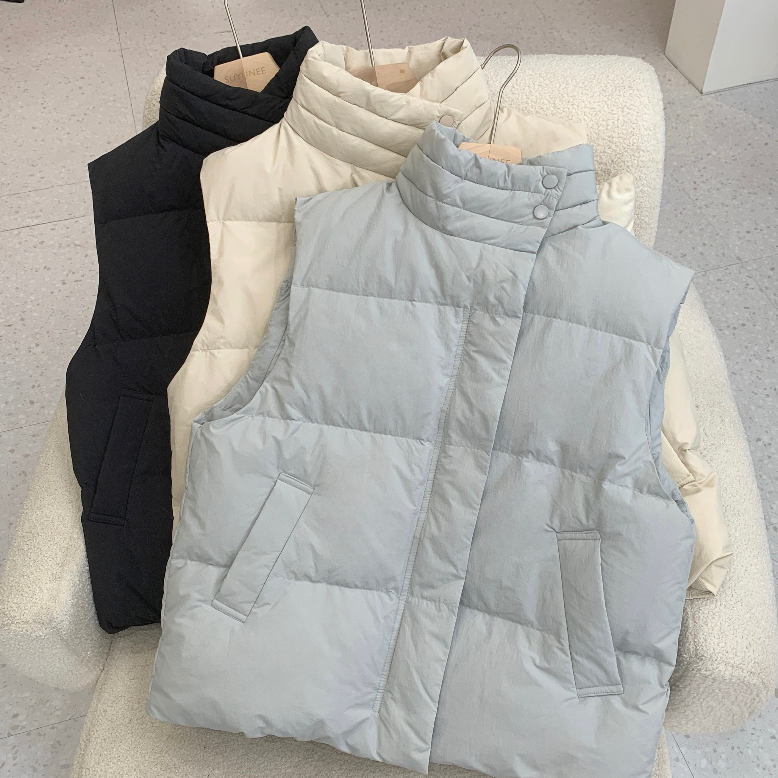 马甲羽绒服女简约常规款马夹简约秋季冬季无袖外套