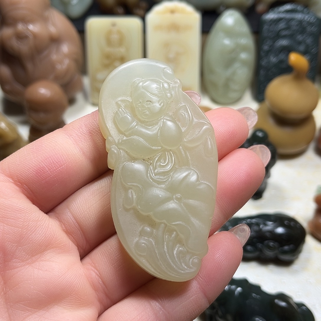 白玉菩提吊坠白玉菩提吊坠