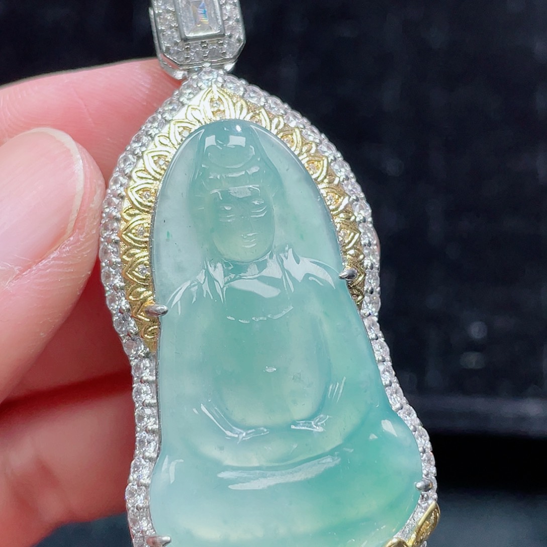 翡翠颈饰未镶嵌6，