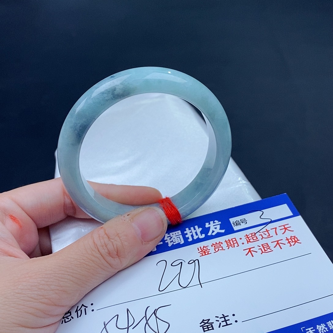 翡翠手镯未镶嵌百元手镯默认瑕疵