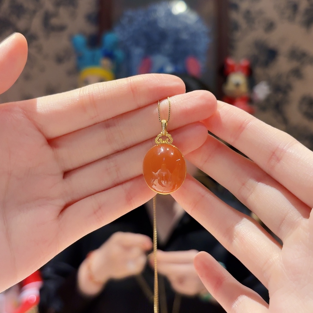 玛瑙/玉髓18K金镶嵌吊坠(赠链)