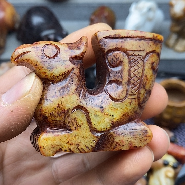 未镶嵌蛇纹石玉颈饰