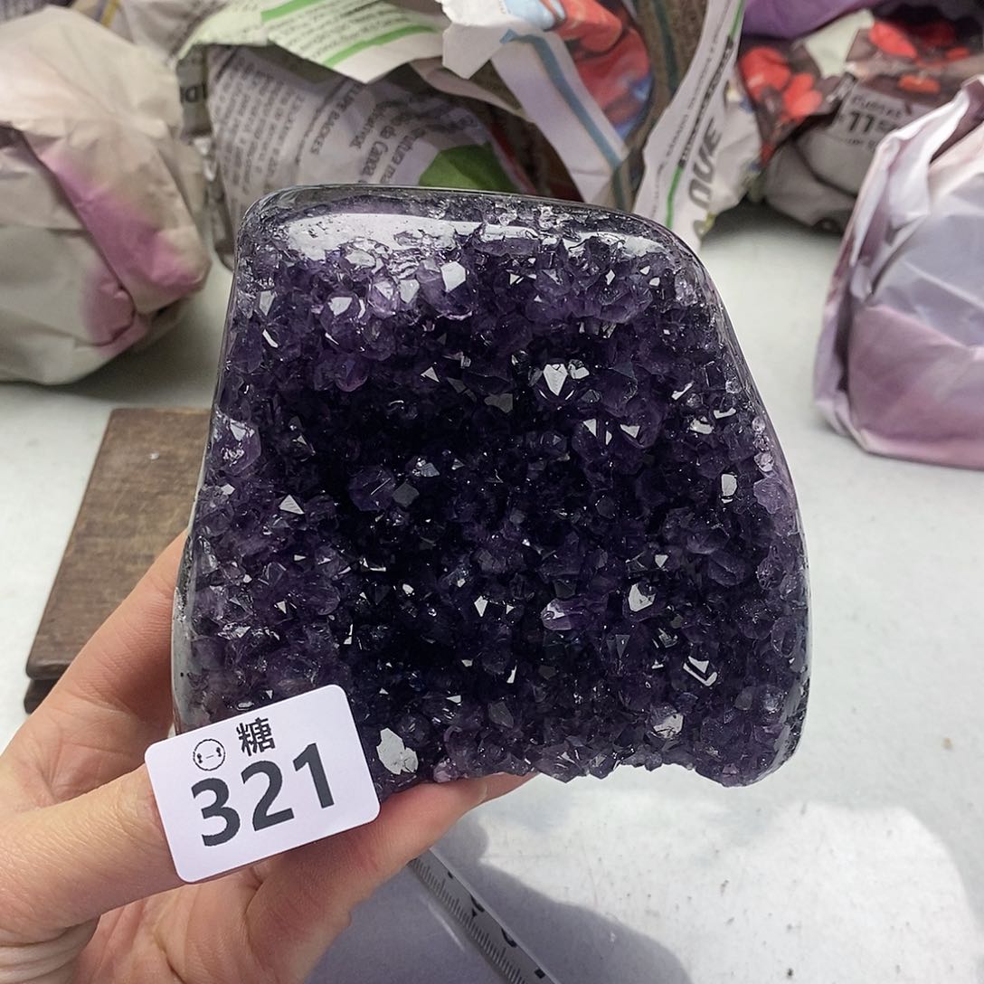 紫晶大型摆件（非配饰）未镶嵌