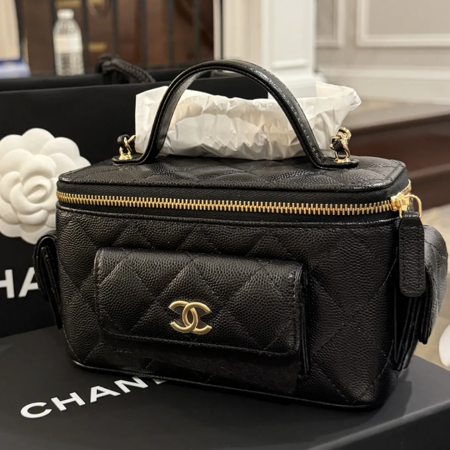 95新 Chanel/香奈儿 98新 奢总管/手提长盒子包/芯片
