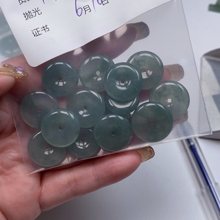 翡翠未镶嵌颈饰·****·天然翡翠