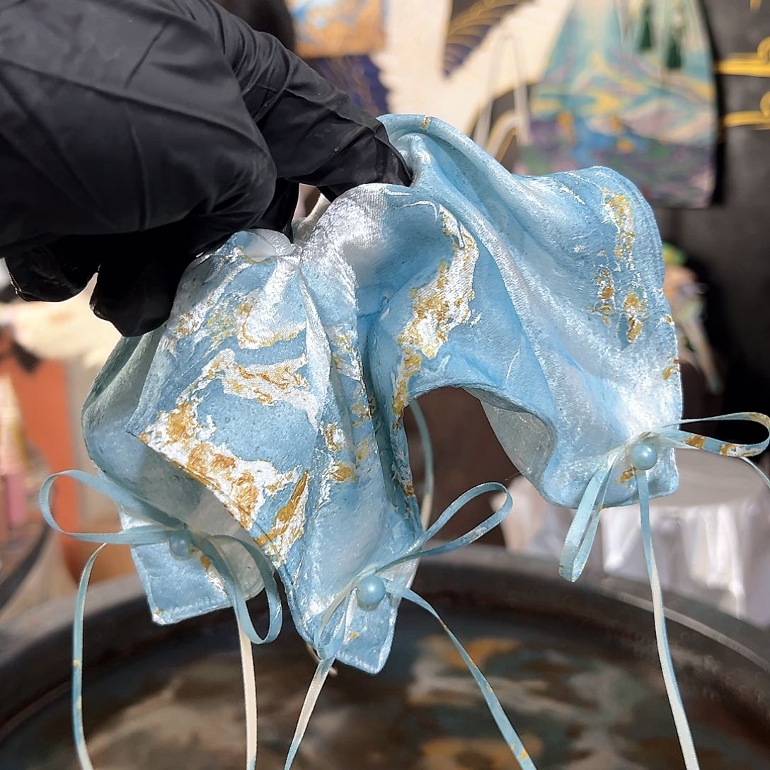 736新款方巾浅蓝金