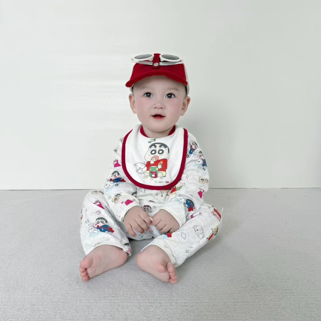 四季百棉长袖爬服哈衣婴儿长爬带口水巾卡通满印