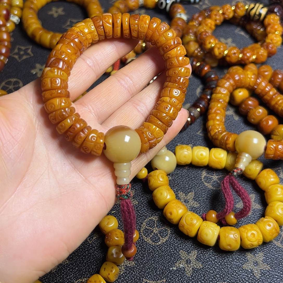 香榧木藏区手串牛骨