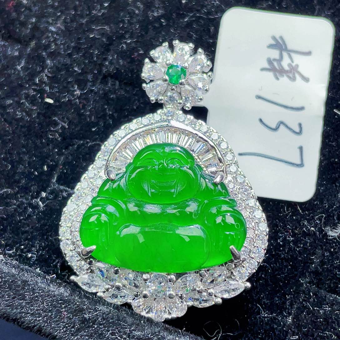 翡翠颈饰未镶嵌137，