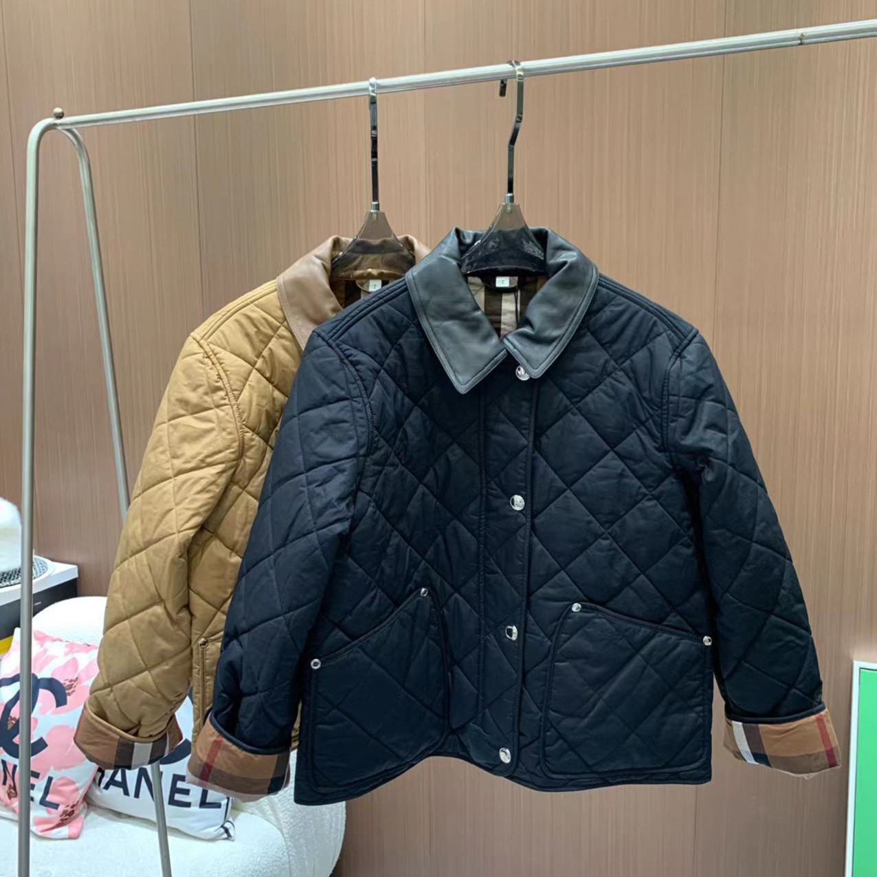 《CHUN》翻领方格外套