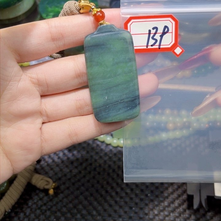 和田玉和田玉边角料随机发未镶嵌