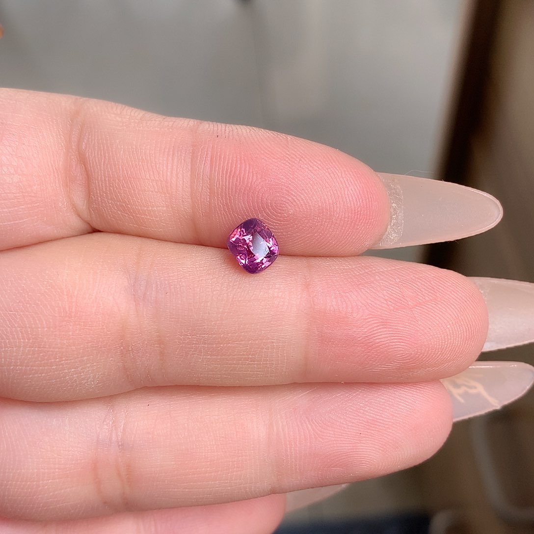 尖晶石裸石未镶嵌天然梦幻粉紫色尖晶石裸石