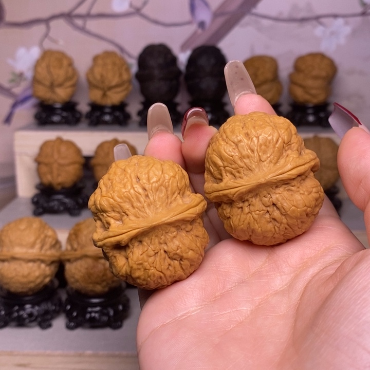 文玩核桃把件49Y—方鼎43尺48克