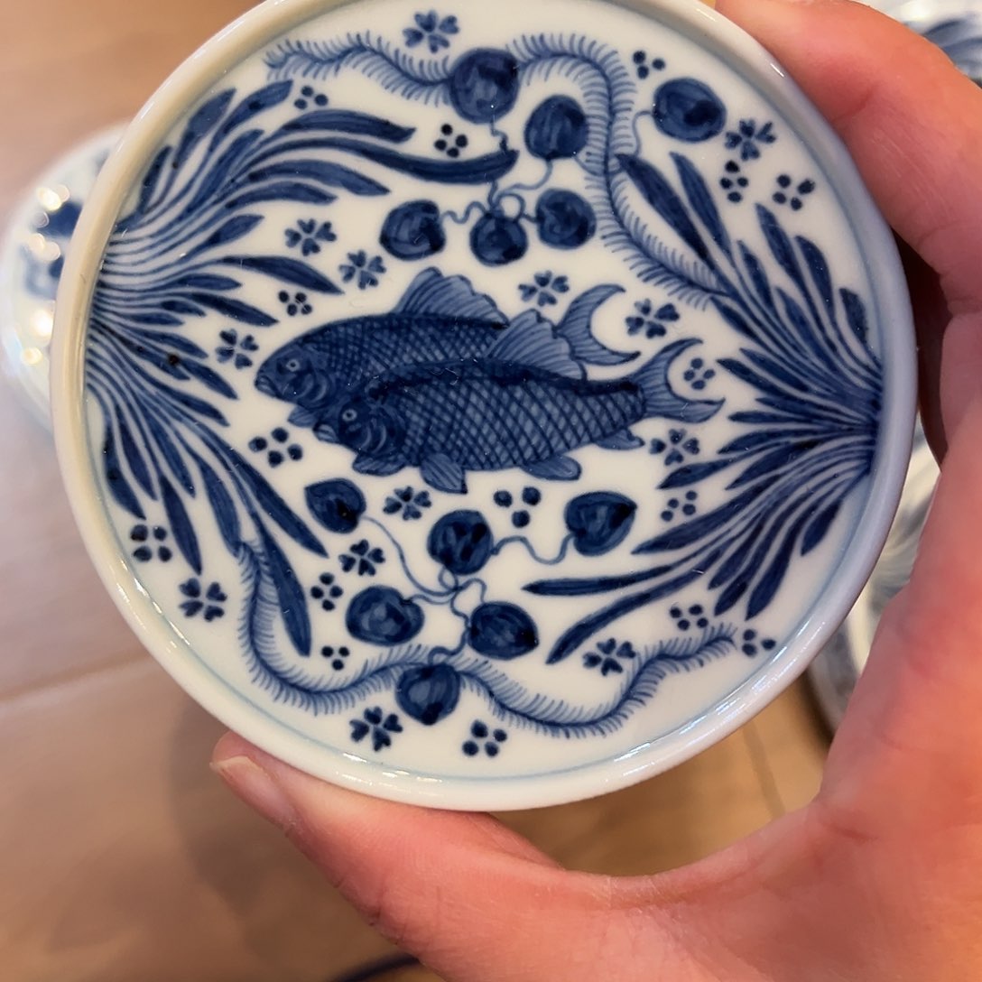 御溪柴窑鱼藻纹盖置