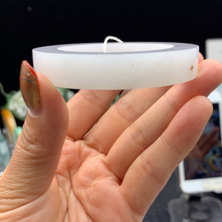 定制翡翠未镶嵌翡翠手镯